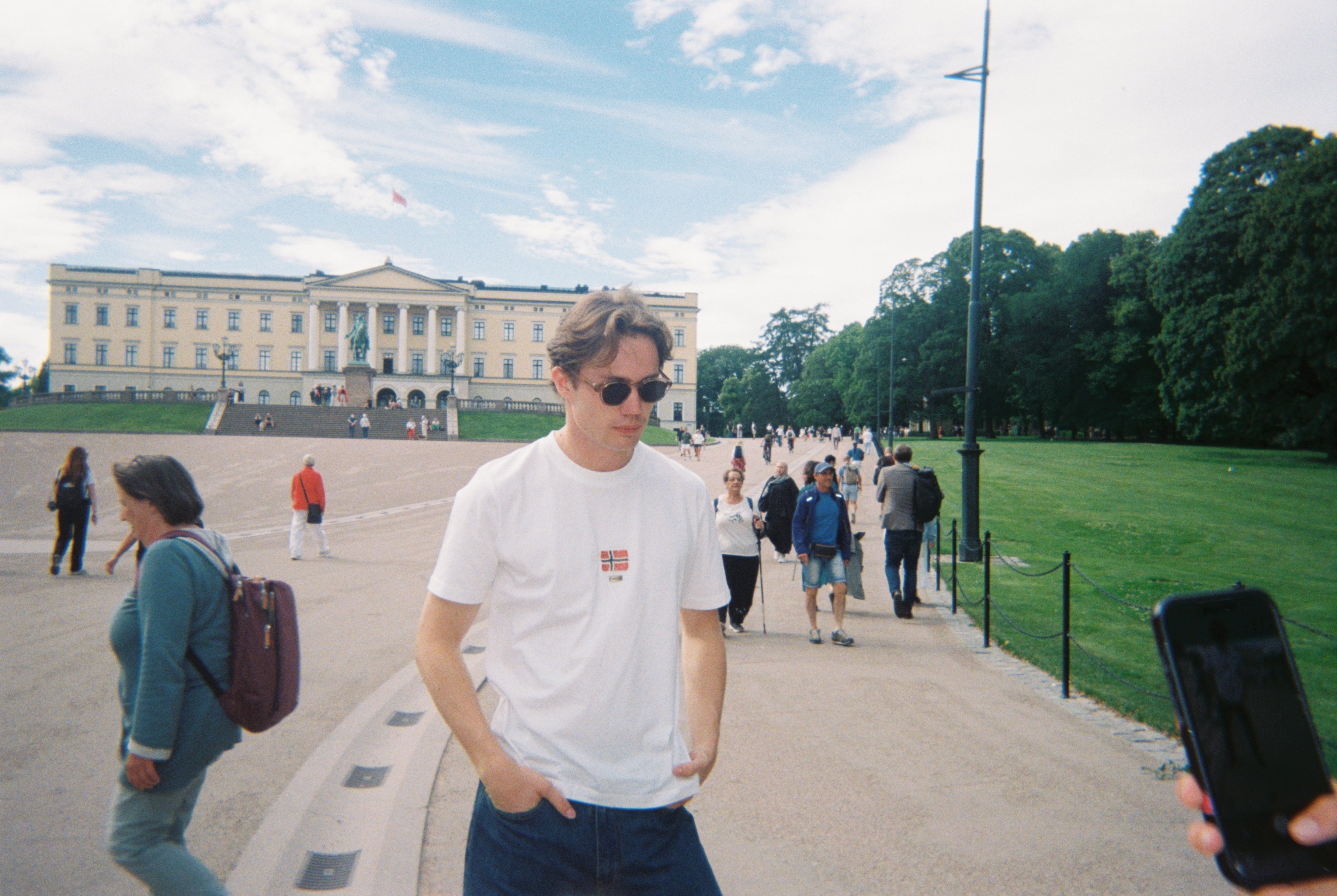 UNISEX BEADED NORWAY TEE